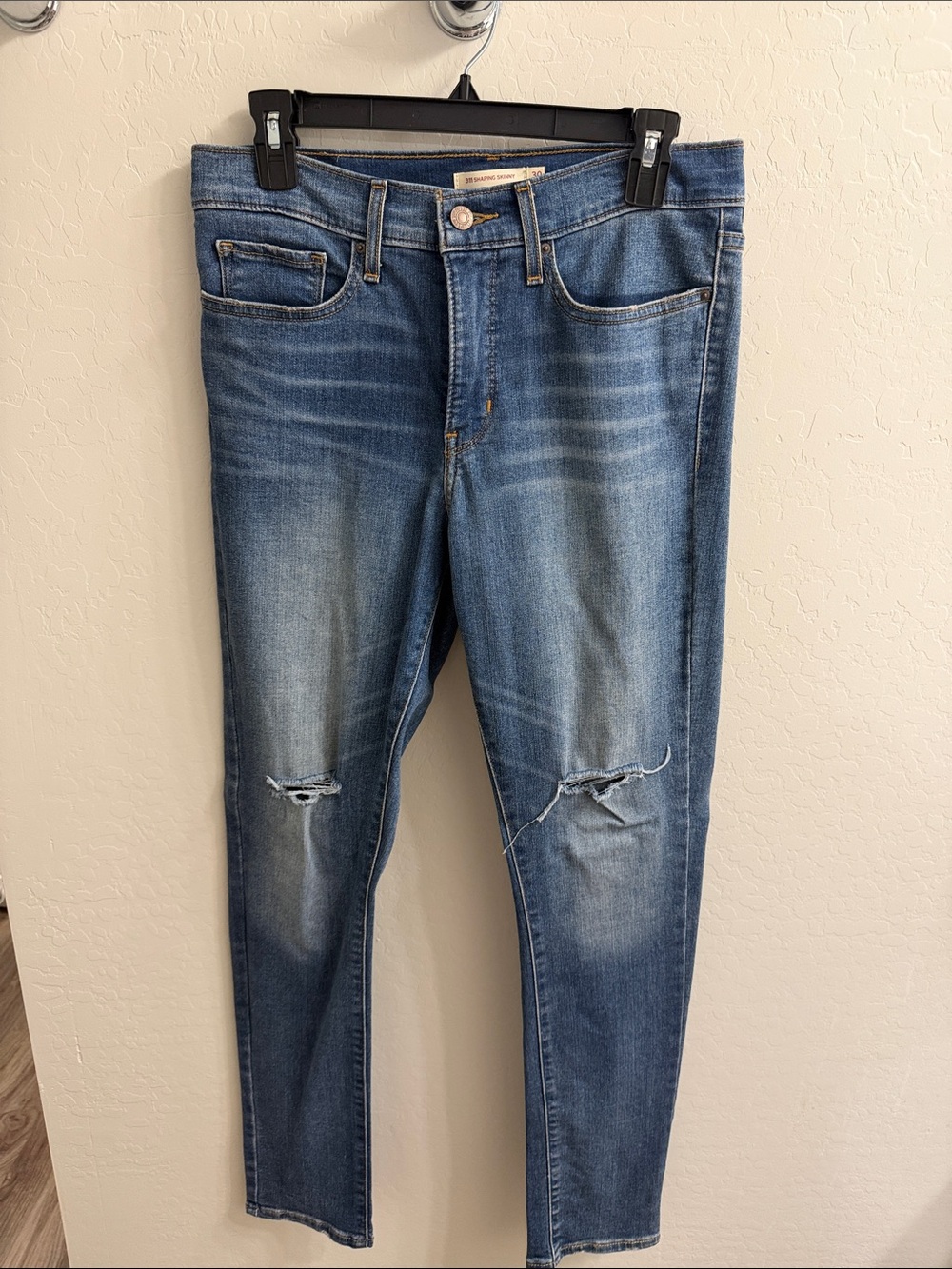 Signature by Levi Strauss Skinny Jeans in Medium Blue Wash with Knee Distress